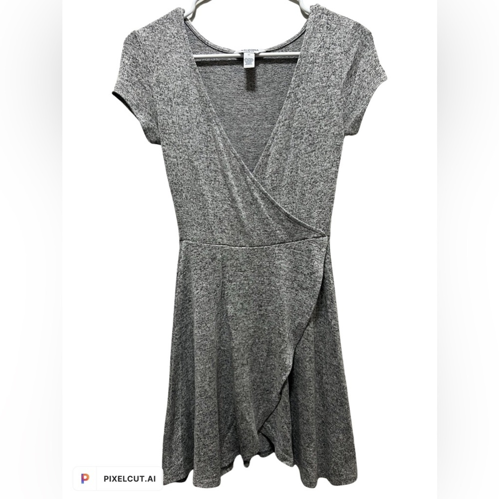 Simple & Sexy grey V-neck Dress
